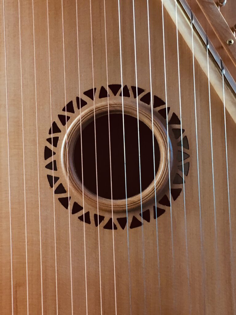 Opus Schalloch Tischharfe G-g``